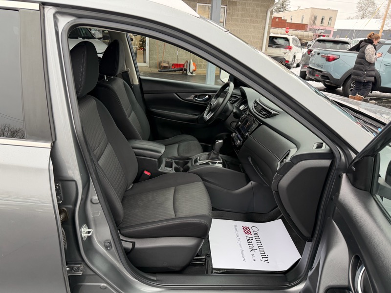 Nissan Rogue SV AWD 2018