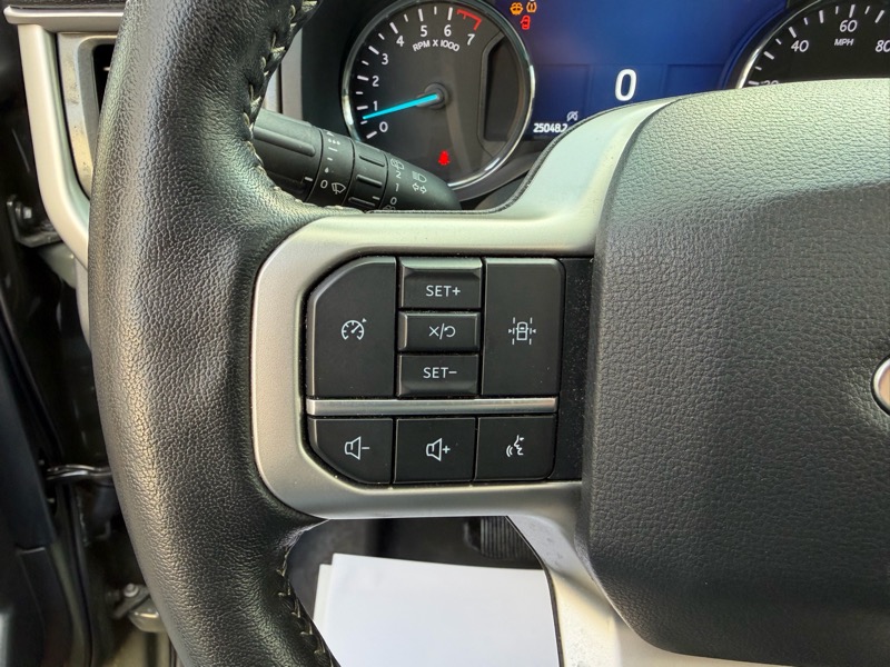 Ford Expedition XLT 4WD 2024