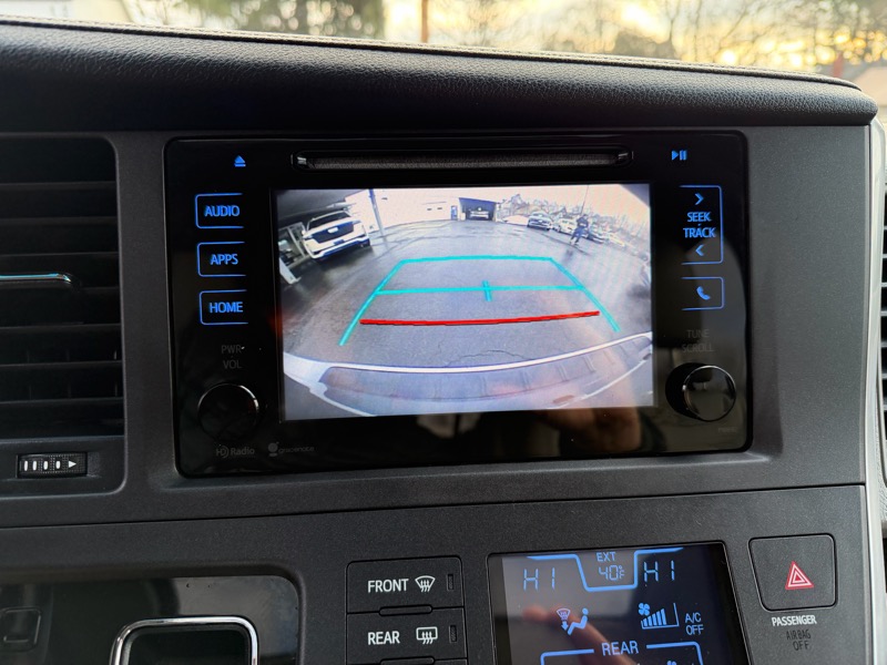 Toyota Sienna Limited AWD 7-Passenger V6 2015