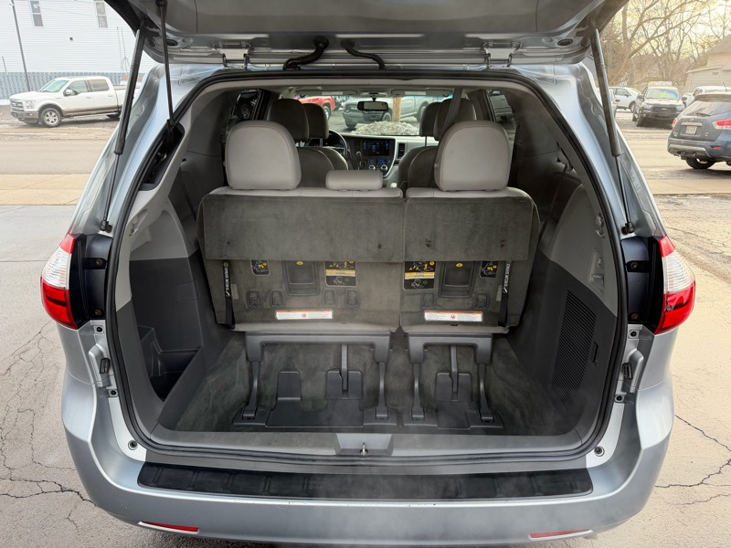 Toyota Sienna Limited AWD 7-Passenger V6 2015