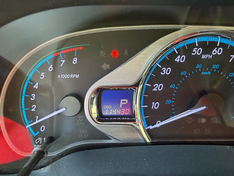 Toyota Sienna XLE FWD 8-Passenger V6 2012