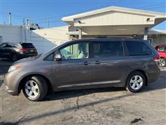 2012 Toyota Sienna 