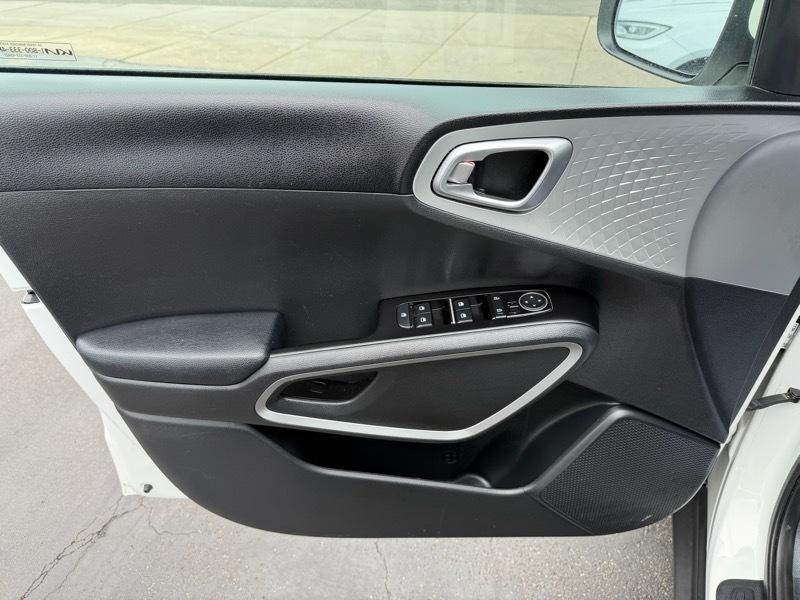 Kia Soul LX CVT 2023