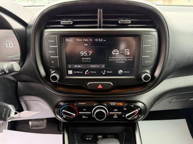 Kia Soul LX CVT 2023