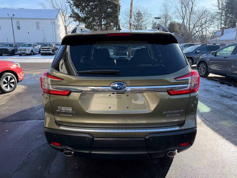 Subaru Ascent Limited 2023