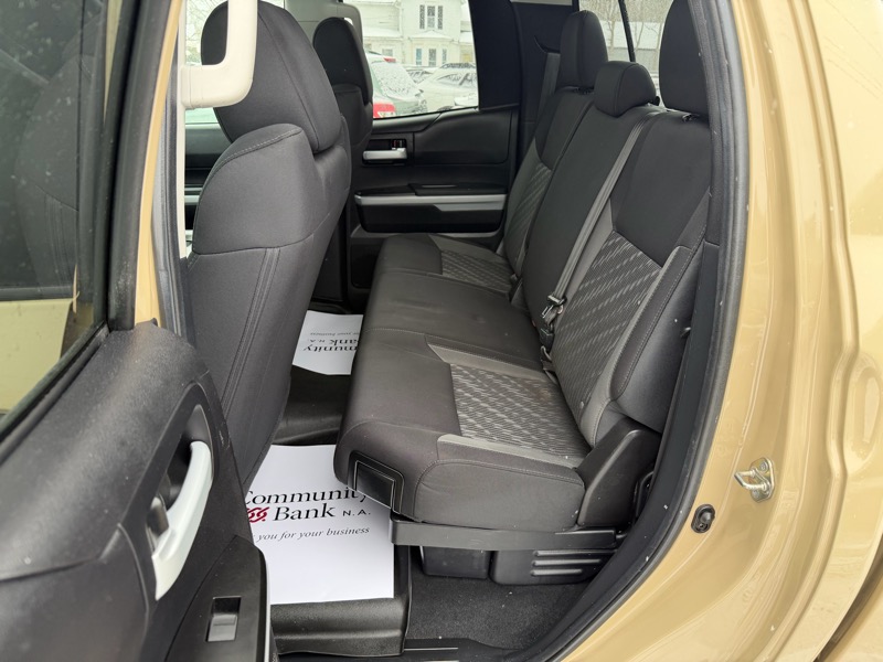 Toyota Tundra SR5 5.7L V8 Double Cab 4WD 2020