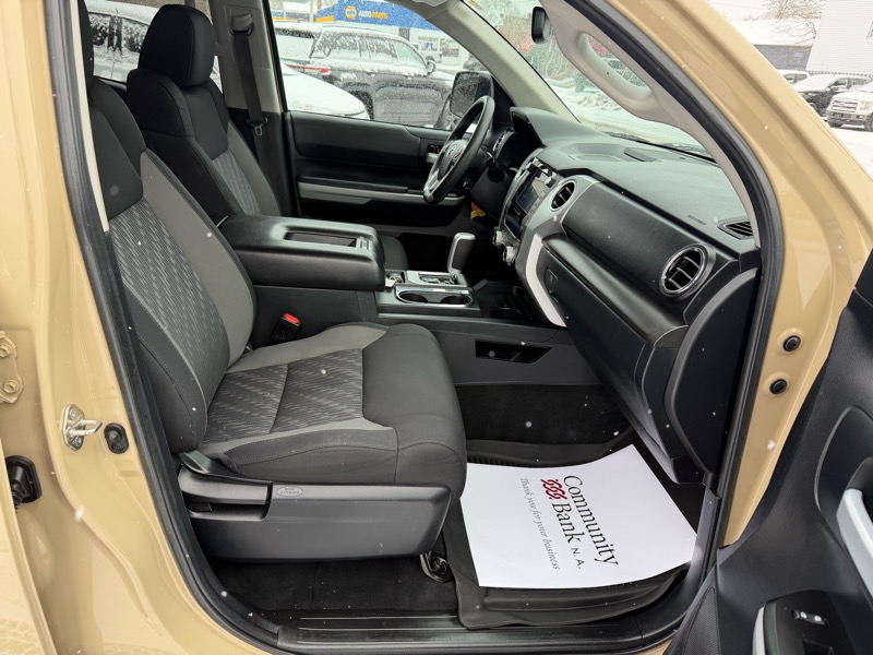 Toyota Tundra SR5 5.7L V8 Double Cab 4WD 2020