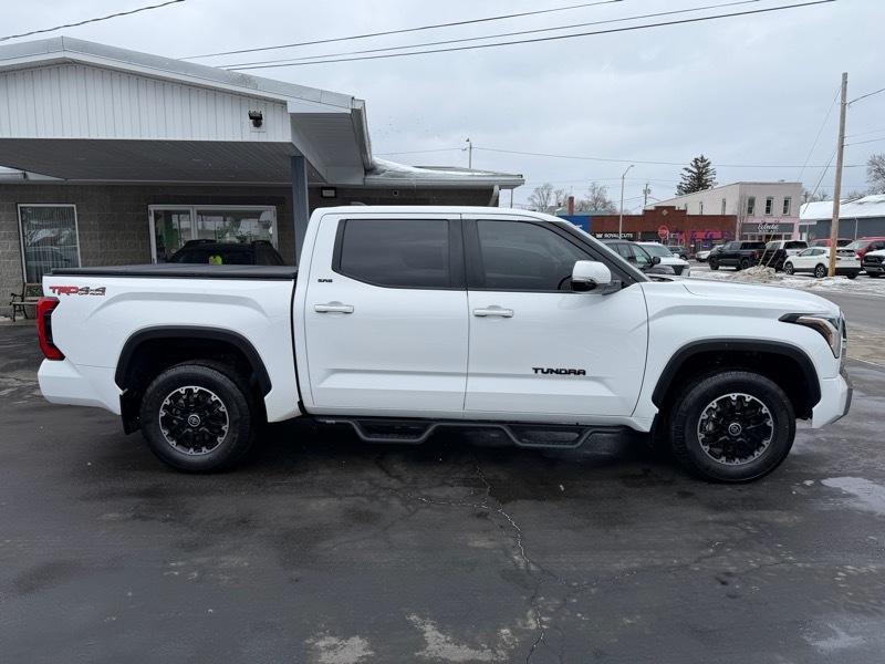 Toyota Tundra SR5 CrewMax 4WD 2024