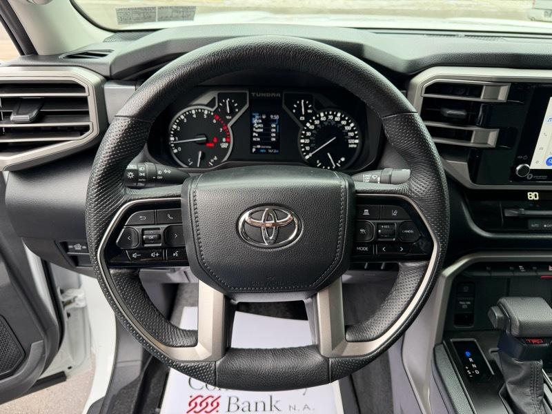 Toyota Tundra SR5 CrewMax 4WD 2024