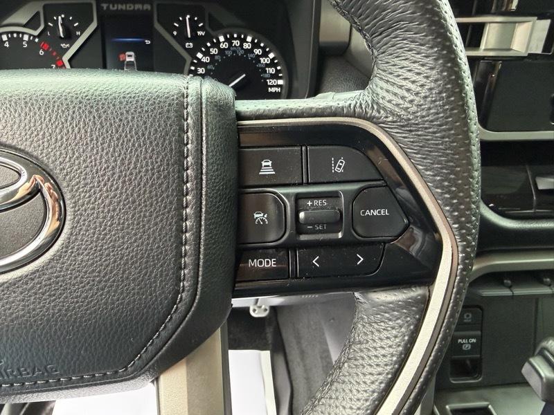 Toyota Tundra SR5 CrewMax 4WD 2024