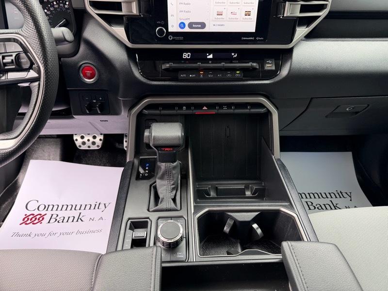 Toyota Tundra SR5 CrewMax 4WD 2024