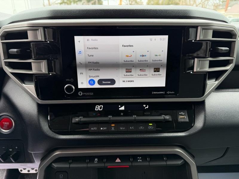 Toyota Tundra SR5 CrewMax 4WD 2024