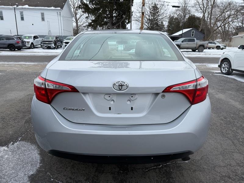 Toyota Corolla LE 2015
