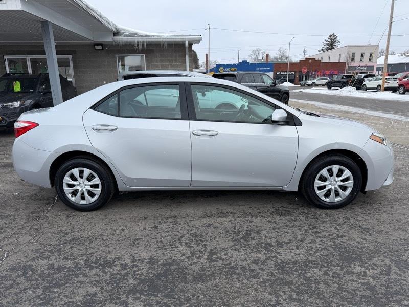 Toyota Corolla LE 2015