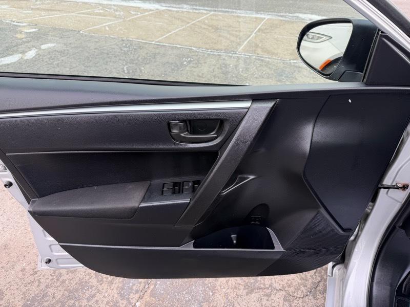 Toyota Corolla LE 2015