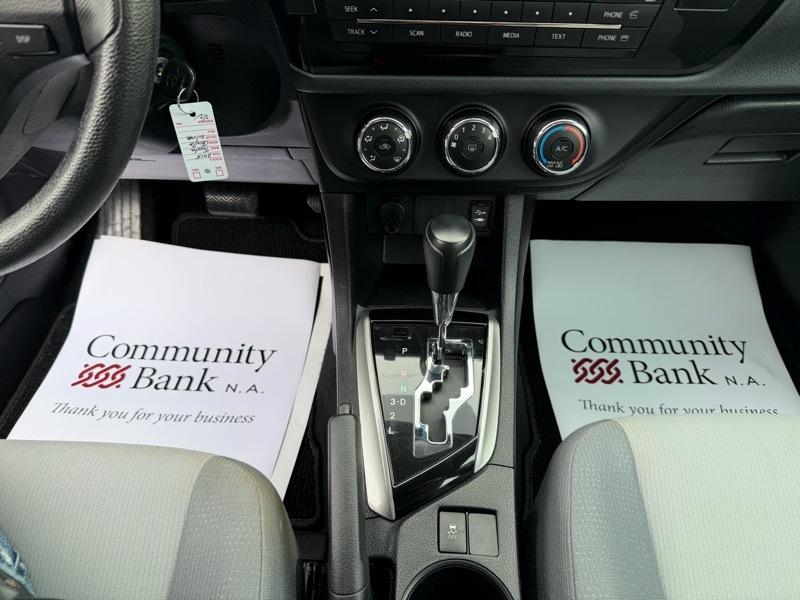 Toyota Corolla LE 2015