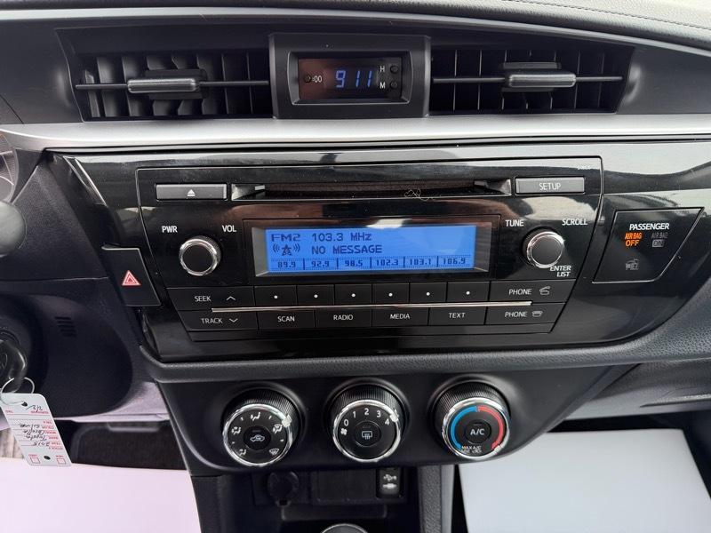 Toyota Corolla LE 2015