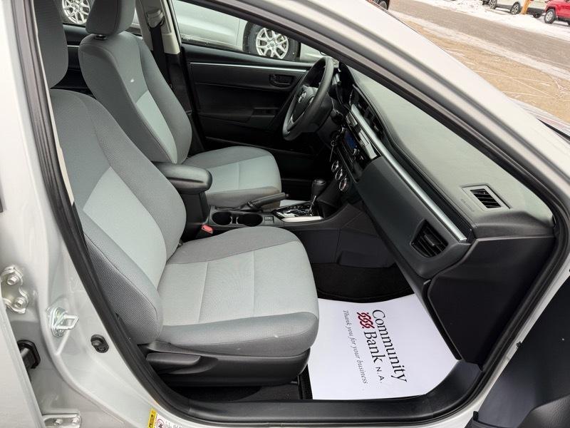 Toyota Corolla LE 2015