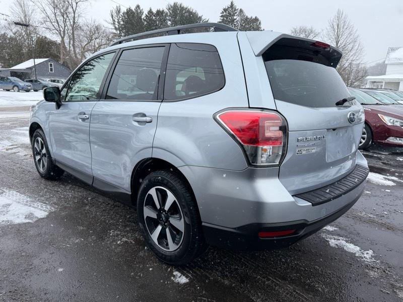 Subaru Forester 2.5i Premium PZEV CVT 2017
