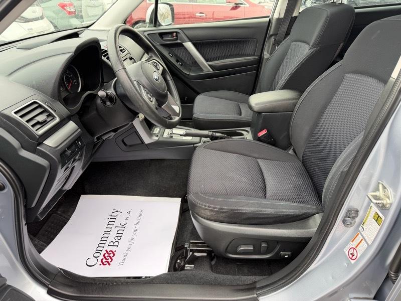 Subaru Forester 2.5i Premium PZEV CVT 2017