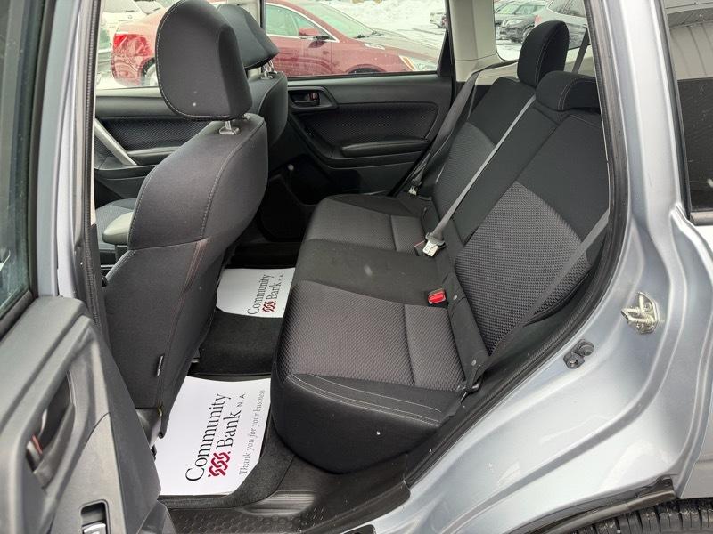 Subaru Forester 2.5i Premium PZEV CVT 2017