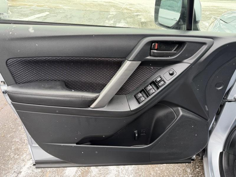 Subaru Forester 2.5i Premium PZEV CVT 2017