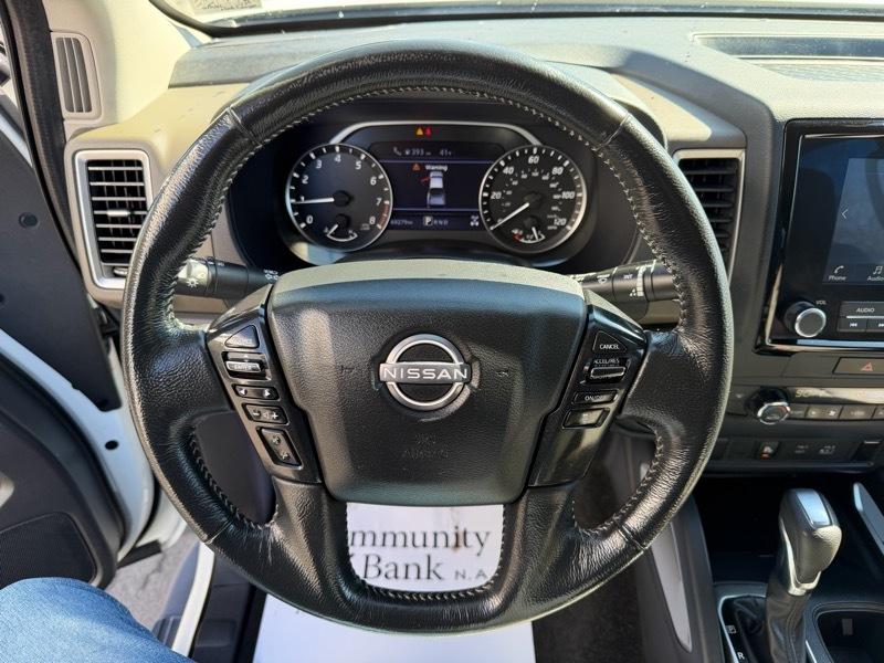 Nissan Frontier SV Crew Cab 4WD 2022