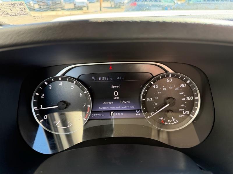 Nissan Frontier SV Crew Cab 4WD 2022