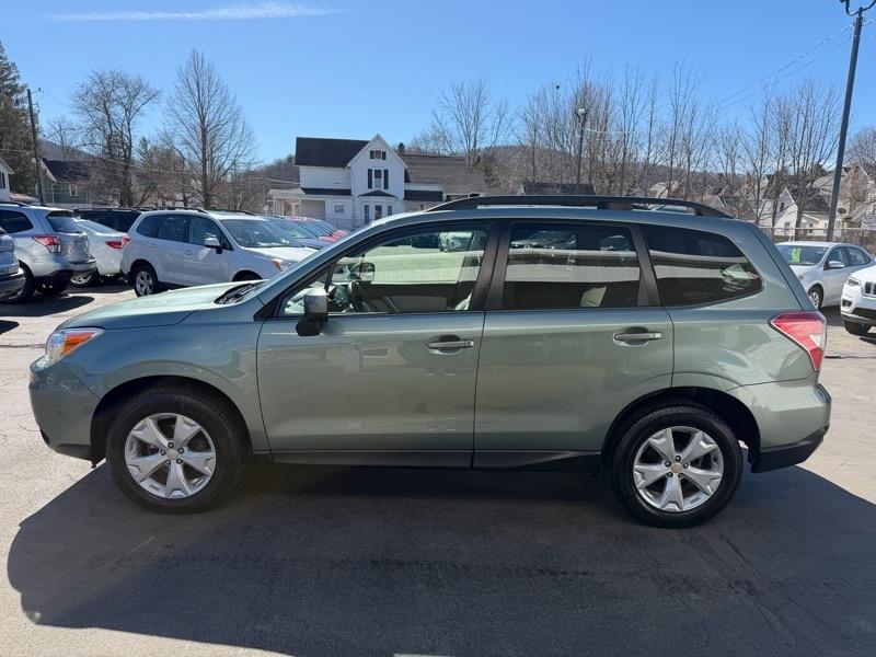 Subaru Forester 2.5i Premium PZEV CVT 2016