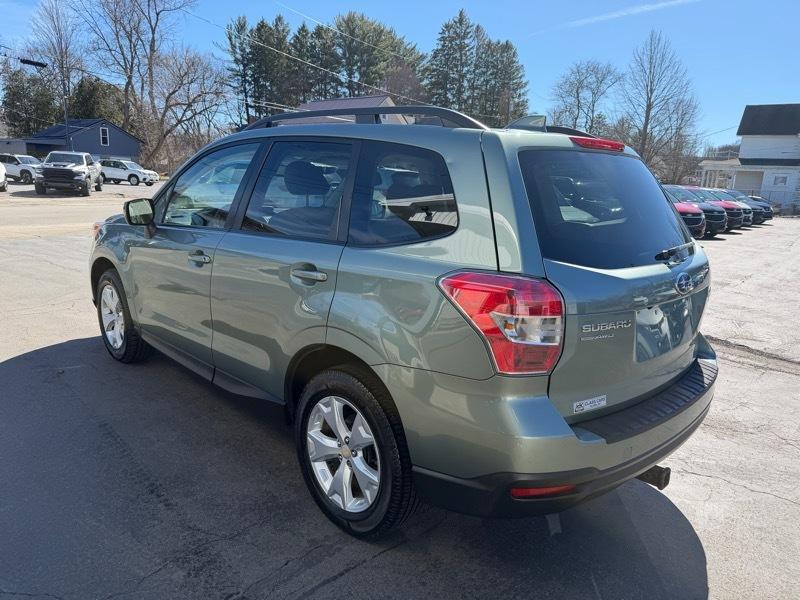 Subaru Forester 2.5i Premium PZEV CVT 2016