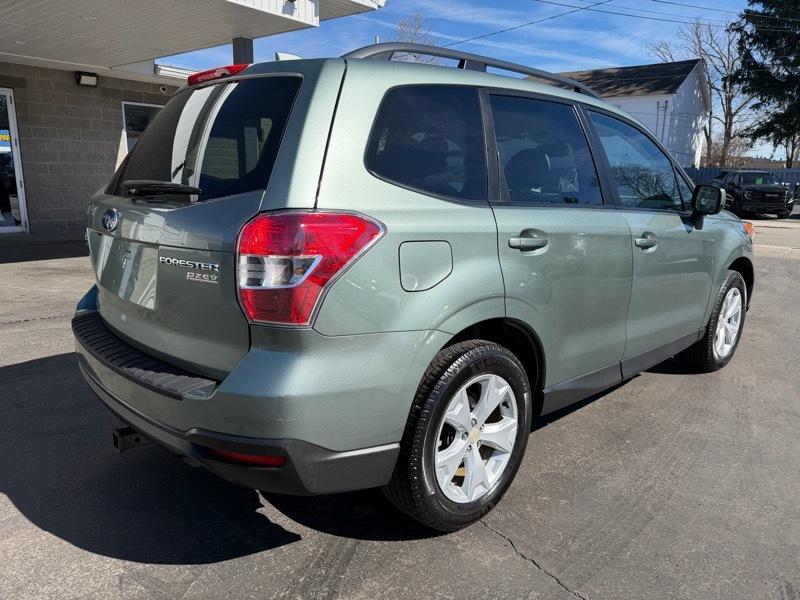 Subaru Forester 2.5i Premium PZEV CVT 2016