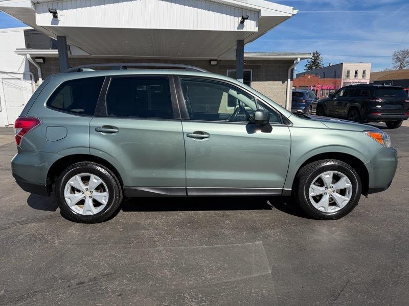 Subaru Forester 2.5i Premium PZEV CVT 2016