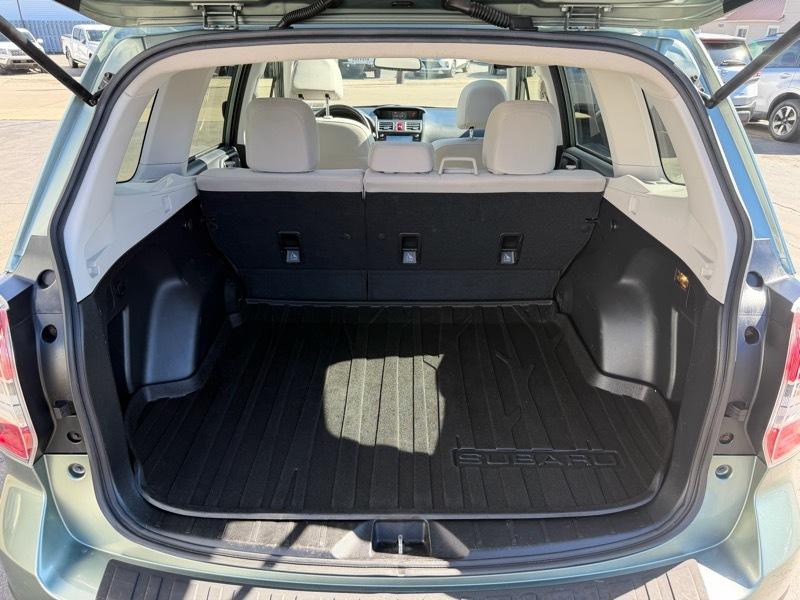 Subaru Forester 2.5i Premium PZEV CVT 2016