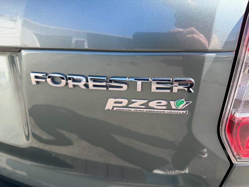 Subaru Forester 2.5i Premium PZEV CVT 2016