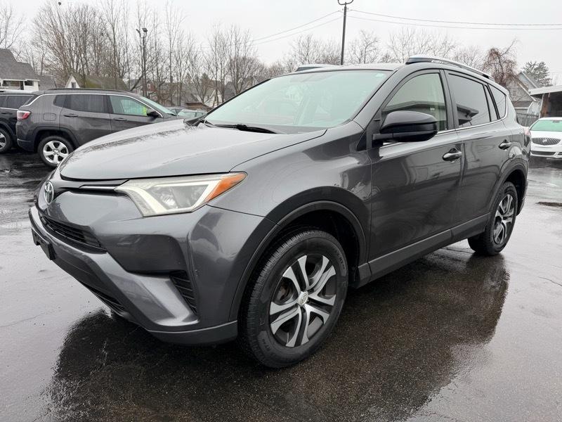 Toyota RAV4 LE AWD 2016