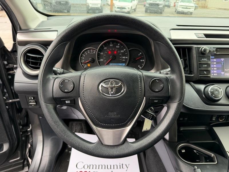 Toyota RAV4 LE AWD 2016