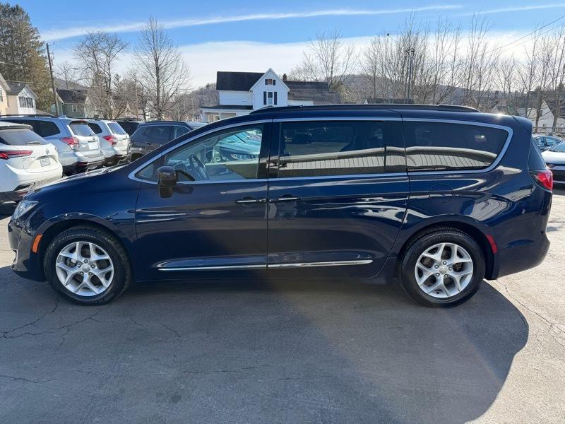 Chrysler Pacifica Touring-L 2017