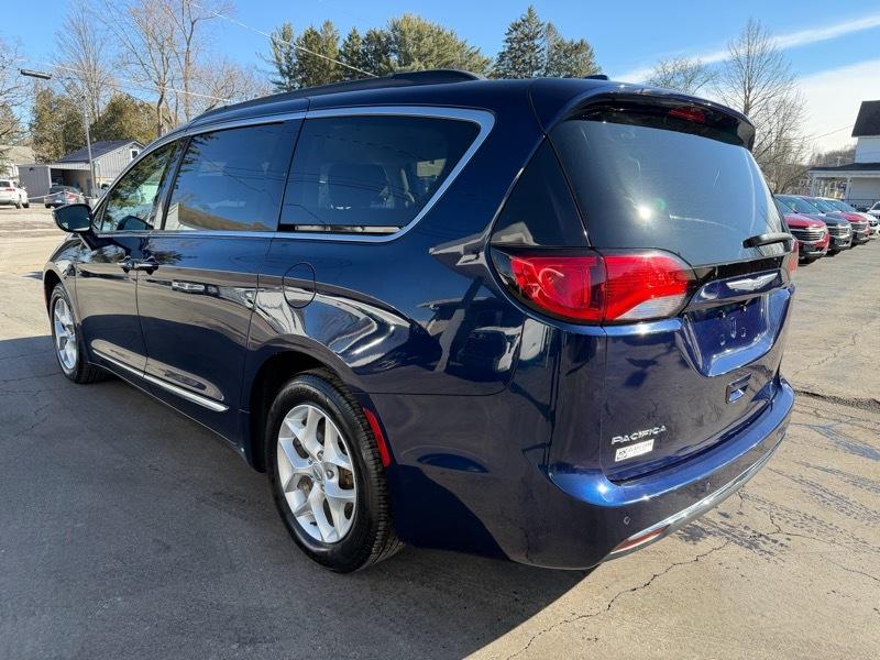 Chrysler Pacifica Touring-L 2017