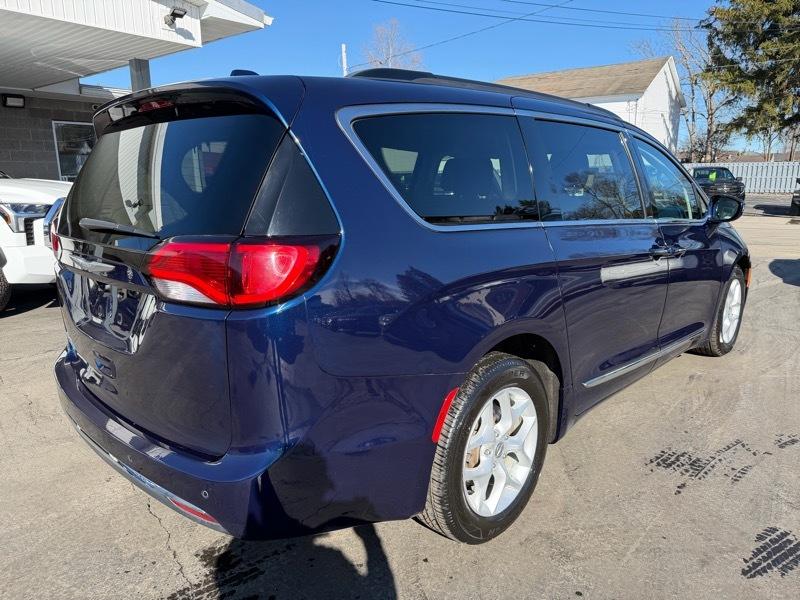 Chrysler Pacifica Touring-L 2017