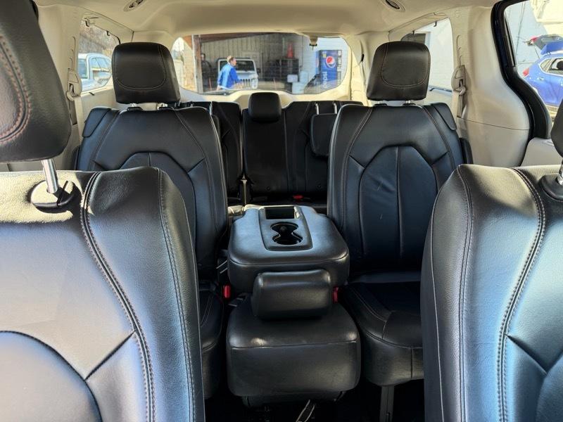 Chrysler Pacifica Touring-L 2017