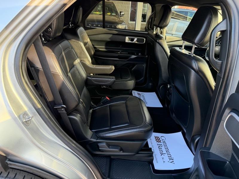 Ford Explorer XLT AWD 2020