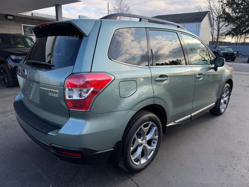 Subaru Forester 2.5i Touring 2016