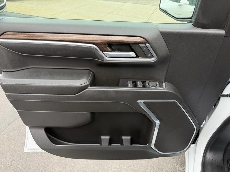 Chevrolet Silverado 1500 LT-L Crew Cab 4WD 2022