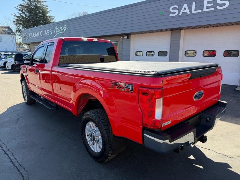 Ford F-250 SD XLT SuperCab Long Bed 4WD 2017