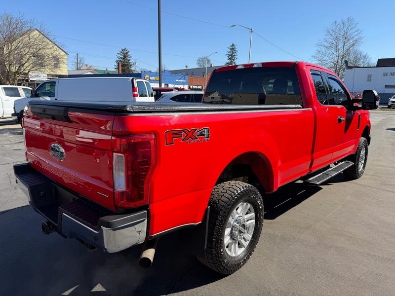 Ford F-250 SD XLT SuperCab Long Bed 4WD 2017