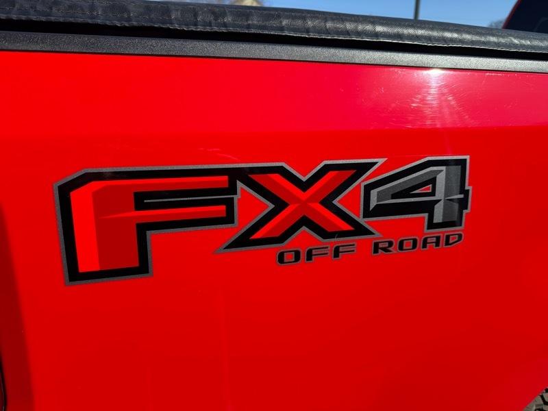 Ford F-250 SD XLT SuperCab Long Bed 4WD 2017