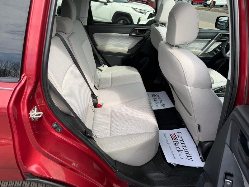 Subaru Forester 2.5i Premium PZEV CVT 2017