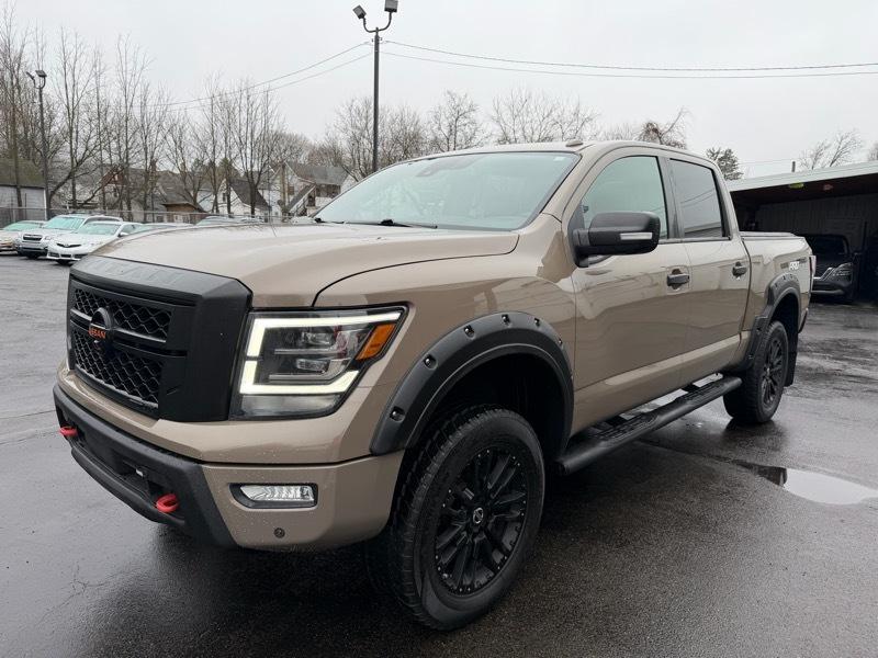 Nissan Titan PRO-4X Crew Cab 4WD 2020