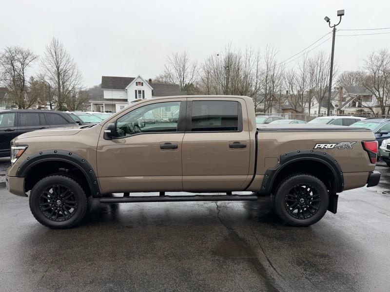 Nissan Titan PRO-4X Crew Cab 4WD 2020