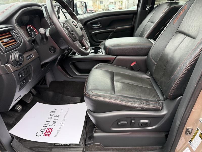 Nissan Titan PRO-4X Crew Cab 4WD 2020